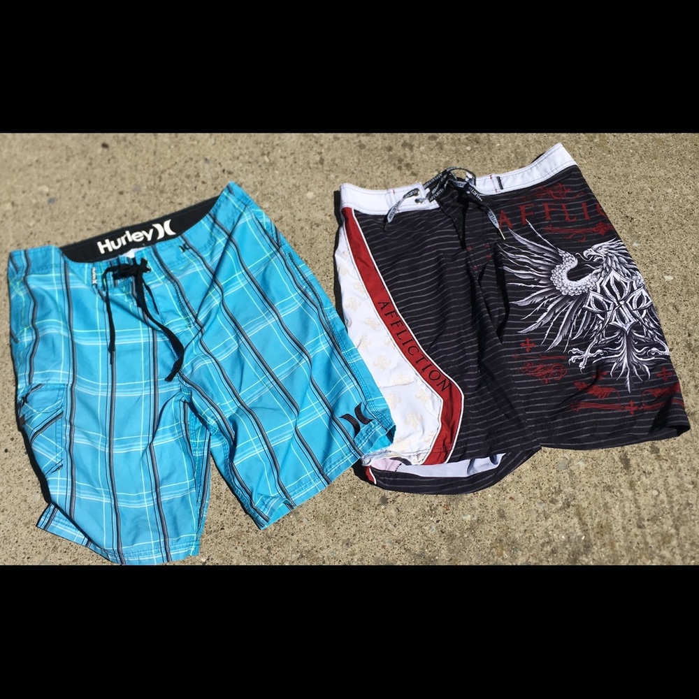 Swim trunks/ board shorts